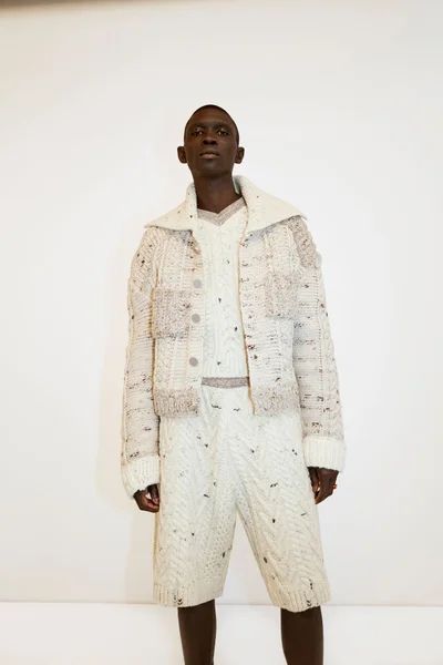 Look 12